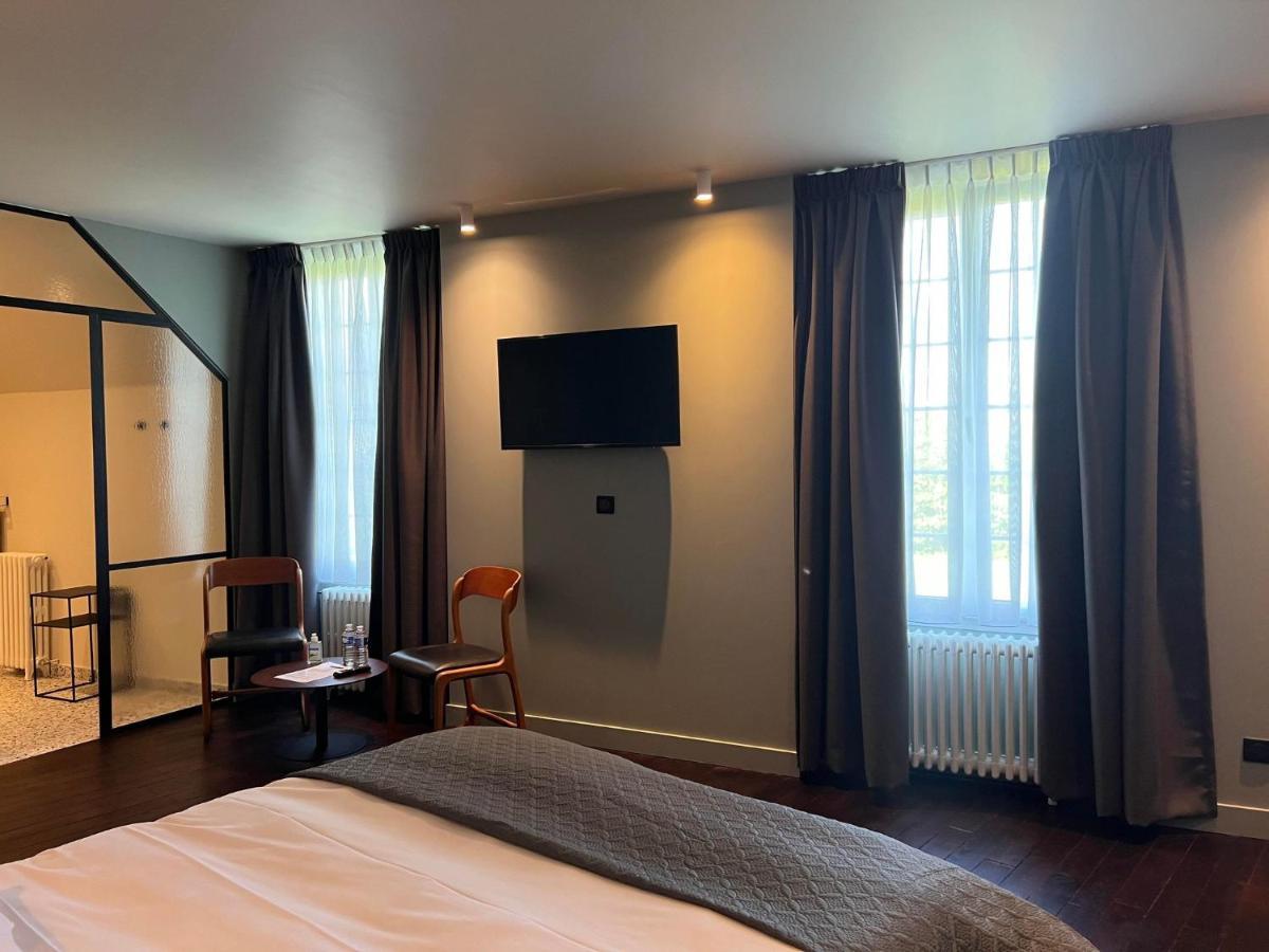 Le Petit Chateau Baye  Bagian luar foto