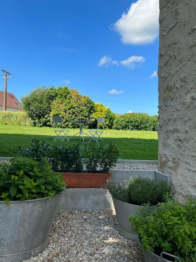 Le Petit Chateau Baye  Bagian luar foto